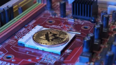 Şifreli para birimi Altın Bitcoin - BTC - Bit Sikke. Ana kartta bitcoin var..