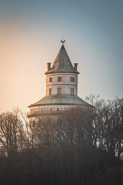 Sobotka - Hrad Humprecht. Kraji dominuje barokní a renesanční lovecký zámek Humprecht a jeden ze symbolů regionu Český ráj, Česká republika, Evropa. — Stock fotografie