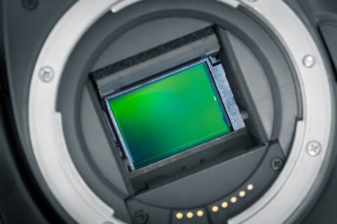 Maruz kalan görüntü sensörü. DSLR, Aps-C çip.
