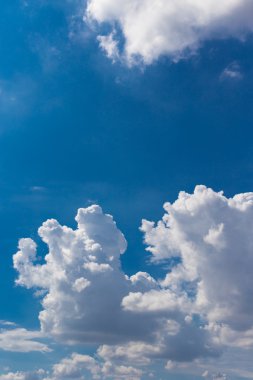 gient bulutlu gökyüzü 