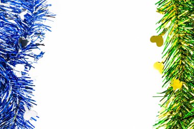 Üstünde belgili tanımlık yan tinsel ve metin için beyaz boşluk bırakın