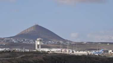 Arrecife Havaalanı veya Cesar Manrique Lanzarote Havaalanı ACE