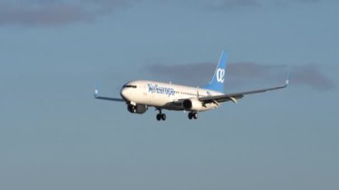 Boeing 737-800 EC-MJU Air Europa 'nın Lanzarote Havaalanına inişi