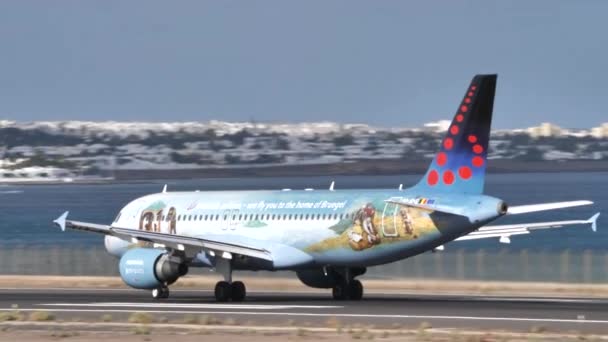 Brüksel Havayolları 'ndan Airbus A320 Bruegel boyacısı özel havalandı — Stok video