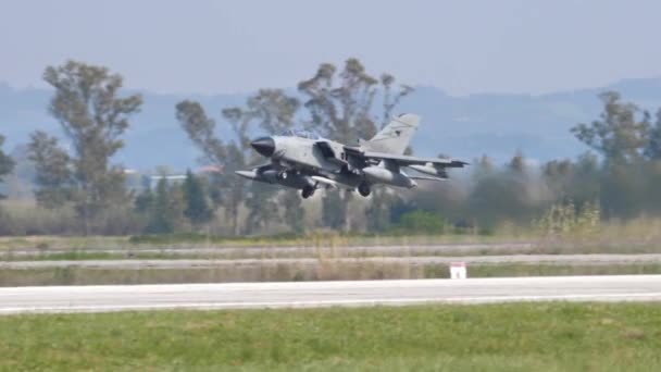 Combat jet aircraft takes off in slow motion — Stock Video