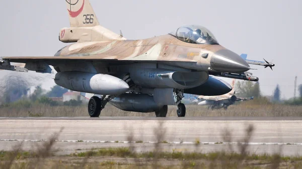 Israeli Air Force combat aircraft take off armed — Stock Photo, Image
