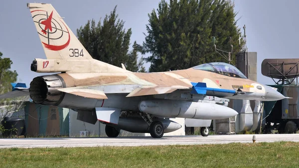 Dinâmica Geral F-16 C Barak ou Falcão de Combate ou Víbora da Força Aérea Israelense — Fotografia de Stock