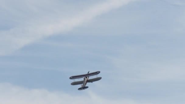 Gloster Gladiator Doppeldecker Kampfflugzeug der Royal Air Force im Zweiten Weltkrieg — Stockvideo