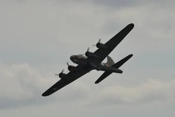 Boeing B-17 Flying Fortress Segunda Guerra Mundial Bombardeiro da Força Aérea dos Estados Unidos — Fotografia de Stock