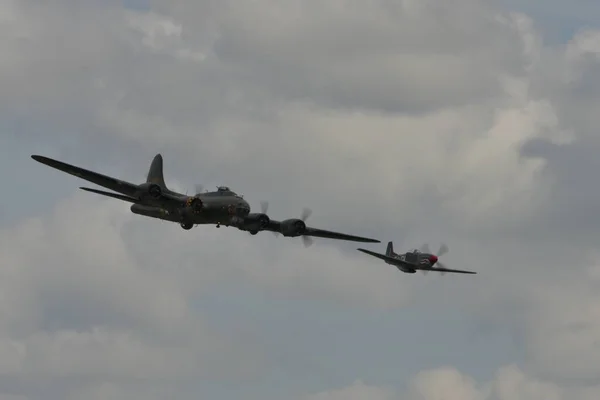 Boeing B-17 Flying Fortress Segunda Guerra Mundial Bombardeiro da Força Aérea dos Estados Unidos — Fotografia de Stock