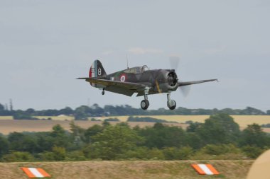 Nadir bulunan Curtiss P-36 Hawk ve La Fayette Kızılderili boyalı taksicilik