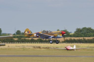 Curtiss P-40 Savaş Şahini İkinci Dünya Savaşı klasik pervaneli savaş uçağı