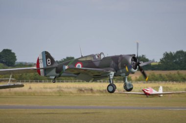 Nadir bulunan Curtiss P-36 Hawk ve La Fayette Kızılderili boyalı taksicilik