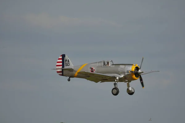 Rzadkie historyczne Curtiss P-36 Hawk z La Fayette Indian malowane kołowania — Zdjęcie stockowe