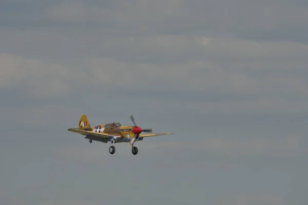 Curtiss P-40 Warhawk Segunda Guerra Mundial hélice vintage avião de combate — Fotografia de Stock