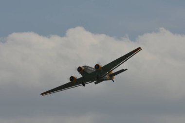 Junkers Ju 52 Tante Ju Alman Hava Kuvvetleri nakliye uçağı 2. Dünya Savaşı