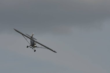 Piper J.3 Cub, L-4 Grasshopper, 2. Dünya Savaşı keşif uçakları ve irtibat uçakları