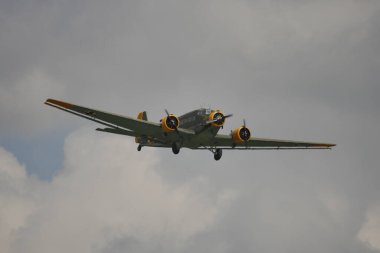Junkers Ju 52 Tante Ju Alman Hava Kuvvetleri nakliye uçağı 2. Dünya Savaşı