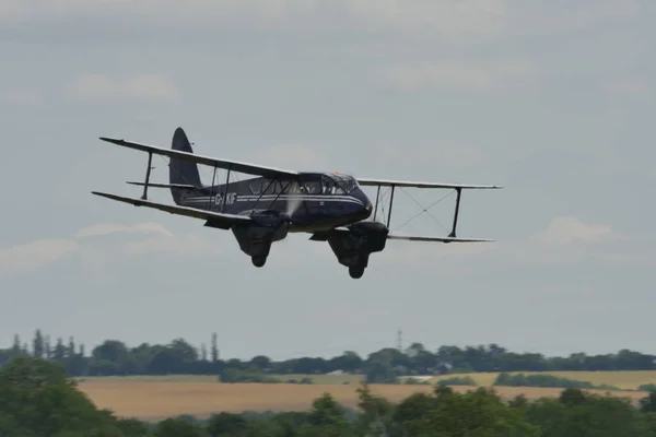 De Havilland DH.89 Dragon Rapide вінтажний біплан гвинт — стокове фото