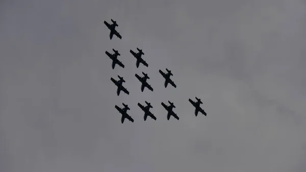 Frecce Tricolori, Equipa Aerobática da Força Aérea Italiana em voo — Fotografia de Stock