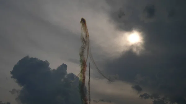 Frecce Tricolori, l'équipe italienne de voltige aérienne en vol — Photo