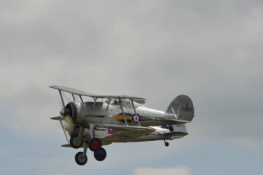 1930 'larda, 1940' larda ve 2. Dünya Savaşı 'nda çift kanatlı savaş uçağı.