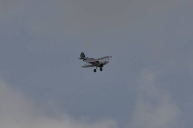 1930 'larda, 1940' larda ve 2. Dünya Savaşı 'nda çift kanatlı savaş uçağı.