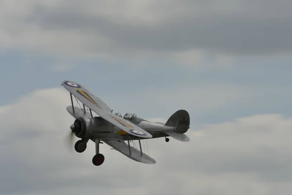 1930 'larda, 1940' larda ve 2. Dünya Savaşı 'nda çift kanatlı savaş uçağı. — Stok fotoğraf