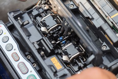 fiber optik fusion splicer ile çalışma