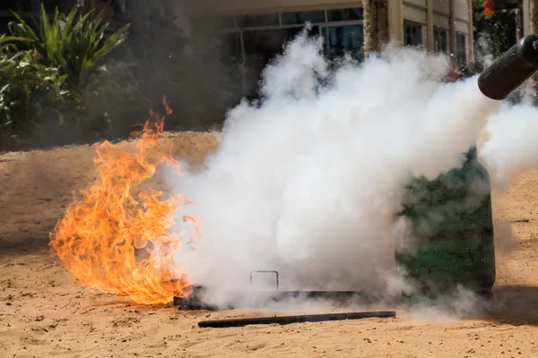 Demonstration ignited a gas tank — Stock Photo, Image