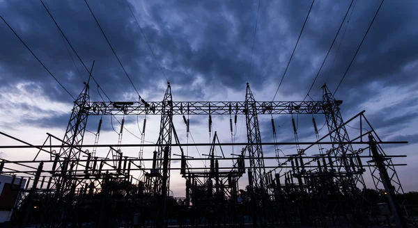 Sottostazione 115-22 kV silhouette esterna — Foto Stock