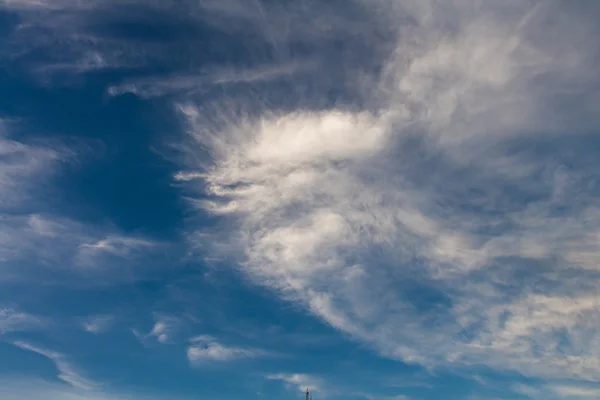 Clouds on the blue sky — Stock Photo, Image