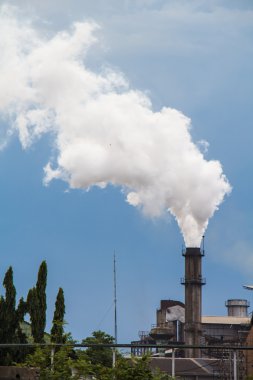 Endüstriyel baca dumanı gökyüzü için