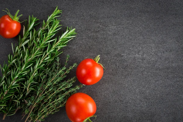 Fresh Tomatoes Herbs — Stock Photo, Image