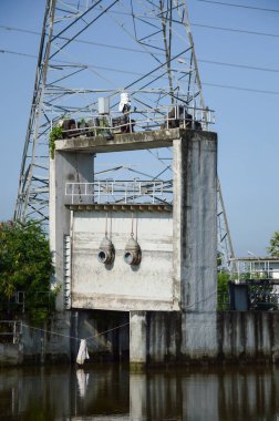 Chachoengsao Tayland 'daki baraj.