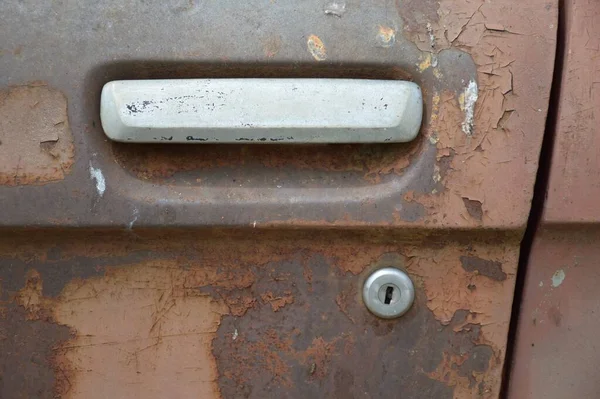 Zamknąć Stary Brudne Drzwi Samochód — Zdjęcie stockowe