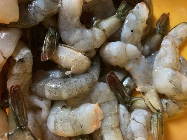 Pişirmek için taze karides