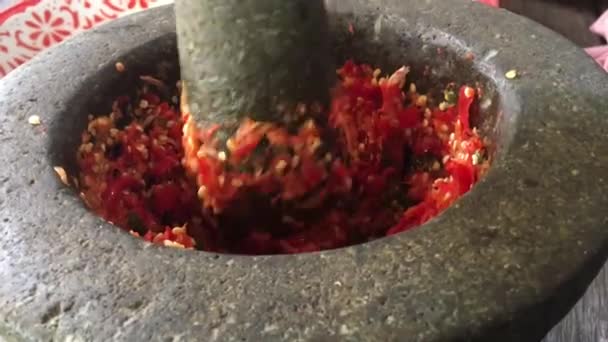 Close Chili Quente Vermelho Argamassa — Vídeo de Stock