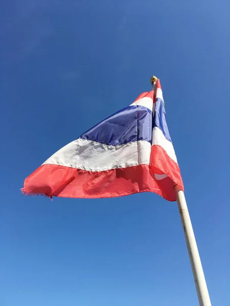 Tailândia Bandeira Com Céu Azul — Fotografia de Stock