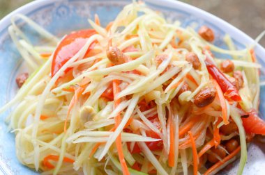 Baharatlı papaya salatası