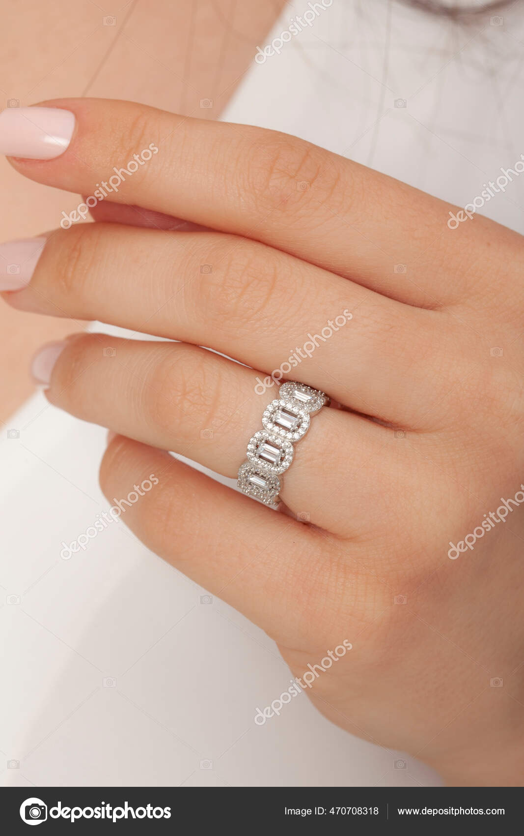 Diamond Engagement Wedding Ring on Female Finger and Hand on Fur Stock  Photo - Image of close, finger: 121947494