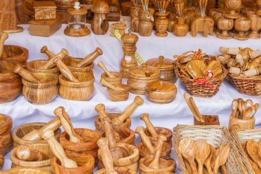 Ahşap mutfak eşyaları