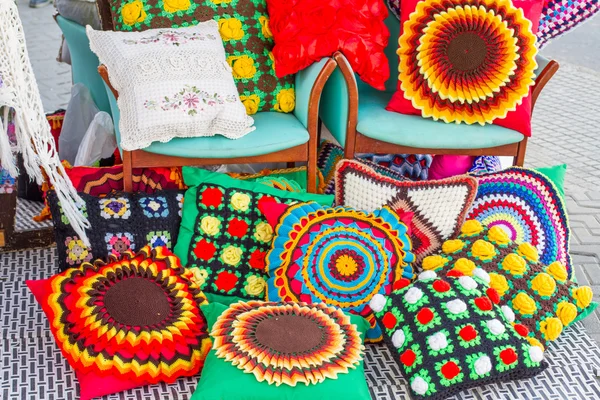 Almofadas coloridas feitas à mão — Fotografia de Stock