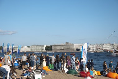 St. Petersburg, Rusya - 30 Mayıs 2016: Konser tatil onuruna Peter ve Paul kalenin sahilde