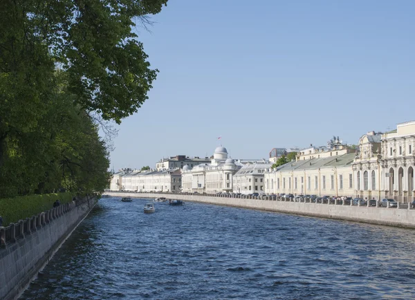 Bancario del fiume Fontanka a San Pietroburgo, Russia — Foto Stock