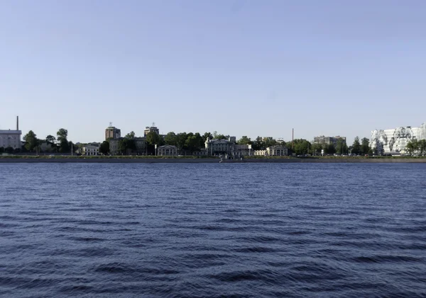 Uitzicht op de waterkant van de stad — Stockfoto