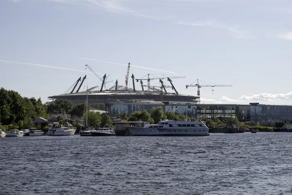 bir stadyum inşaatı, 