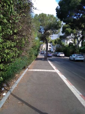 Dağda ve dağın altında harika bir şehir