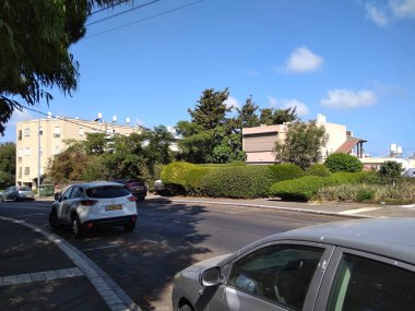 Dağda ve dağın altında harika bir şehir