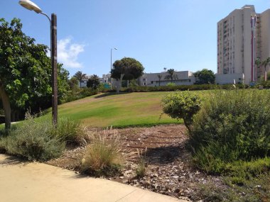 Dağda ve dağın altında büyük bir şehir